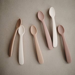 mushie-silikonske-zlicice-blush