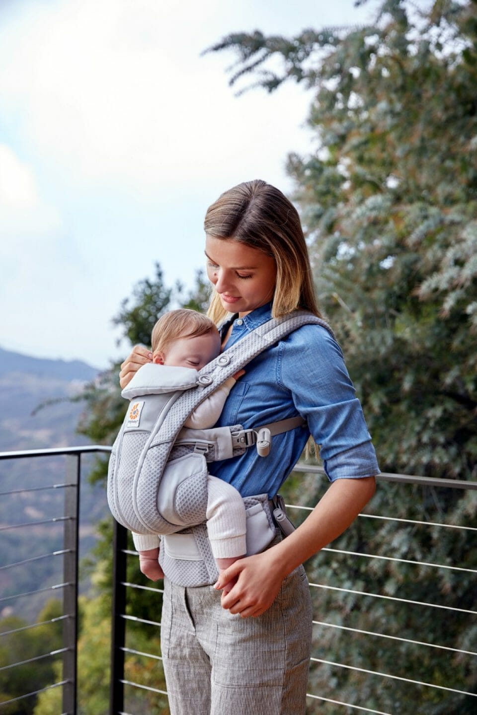 Ergobaby-Omni-Breeze-nosiljka-Biserno-siva (1)