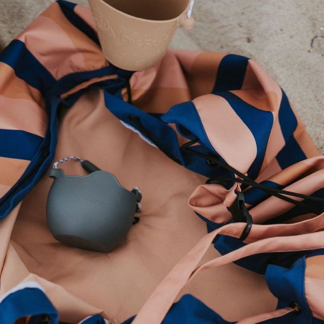 Play&Go-2u1-VreCa-i-Podloga-za-vanjsku-igru (1)