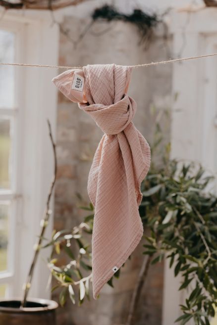 bib-tetra-pelena-blush-1