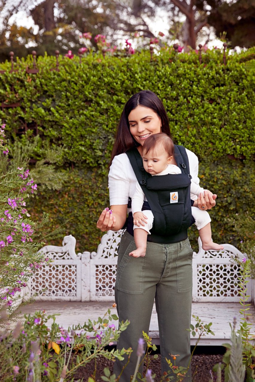 Ergobaby Omni Dream nosiljka za bebe Onyx crna