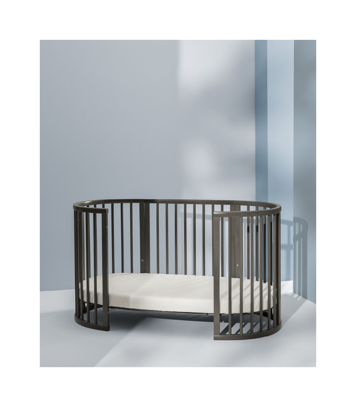 DJECJI-KREVETIC-STOKKE-SLEEPI-V3-MINI-1